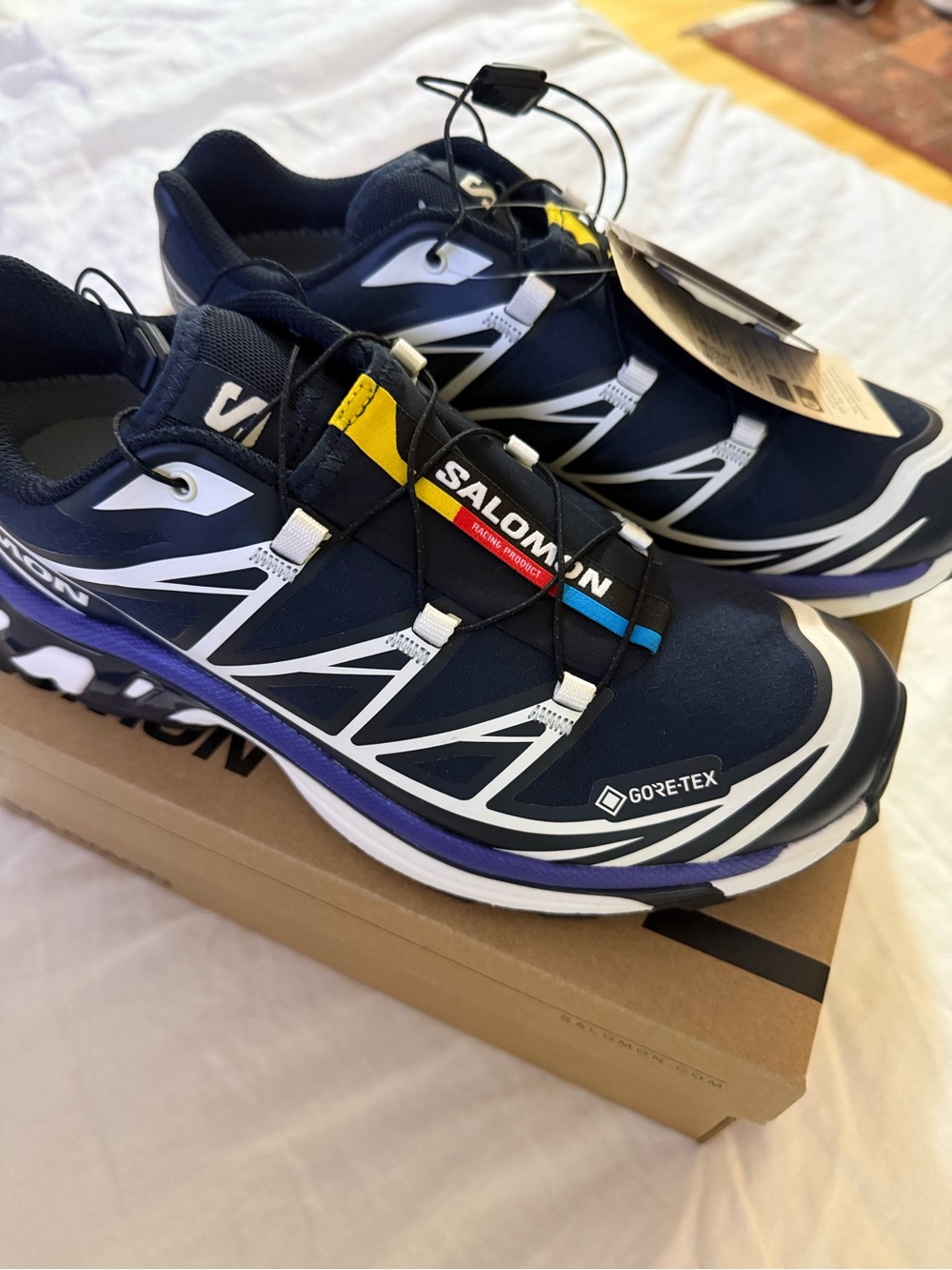 Salomon Navy Blue White Gore-Tex Trail Running Shoes (Men’s 7/Women 8)